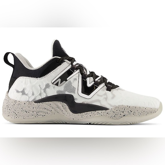 New Balance Other - New Balance TWO WXY v3 White Black Grey Size 8 Mens/ Women’s 9.5
